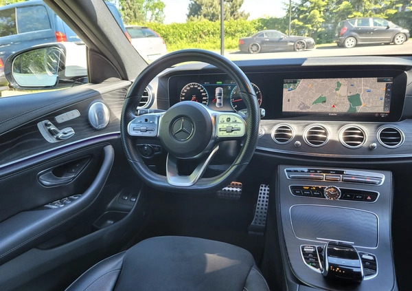 Mercedes-Benz Klasa E cena 179900 przebieg: 66519, rok produkcji 2019 z Kraków małe 436